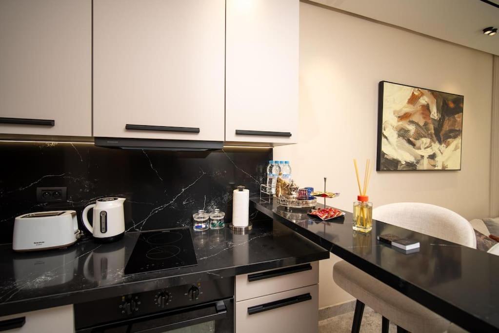 Studio Chic Avec Parking คาซาบลังกา ภายนอก รูปภาพ
